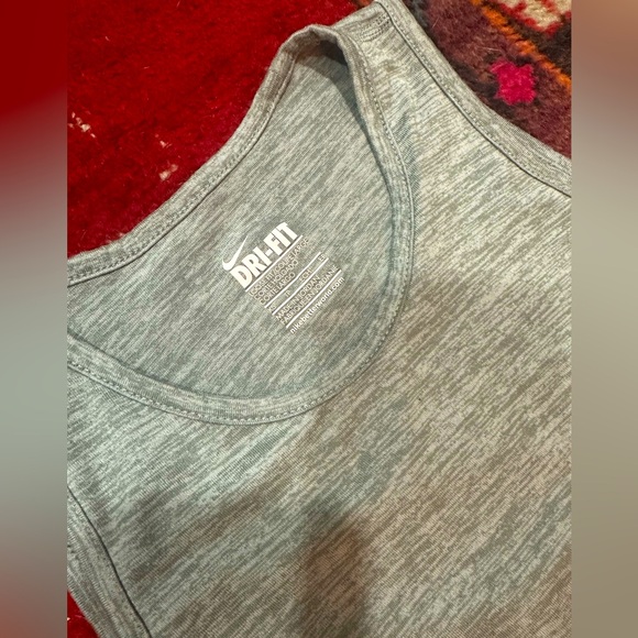 NIKE leggings and matching Tank Top Sz XS - Picture 6 of 8